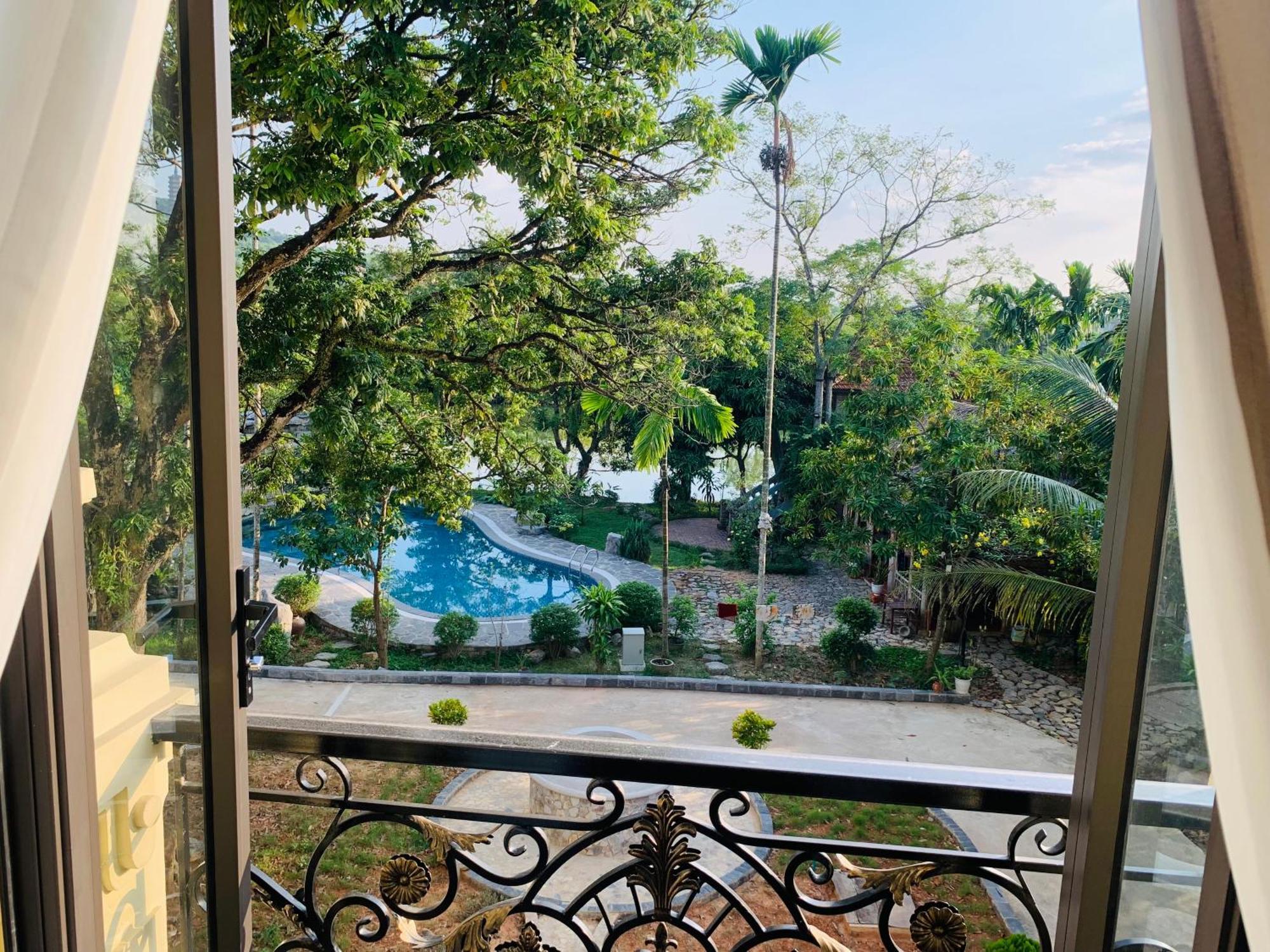 Dinh Gia Home Villa & Resort ニンビン エクステリア 写真