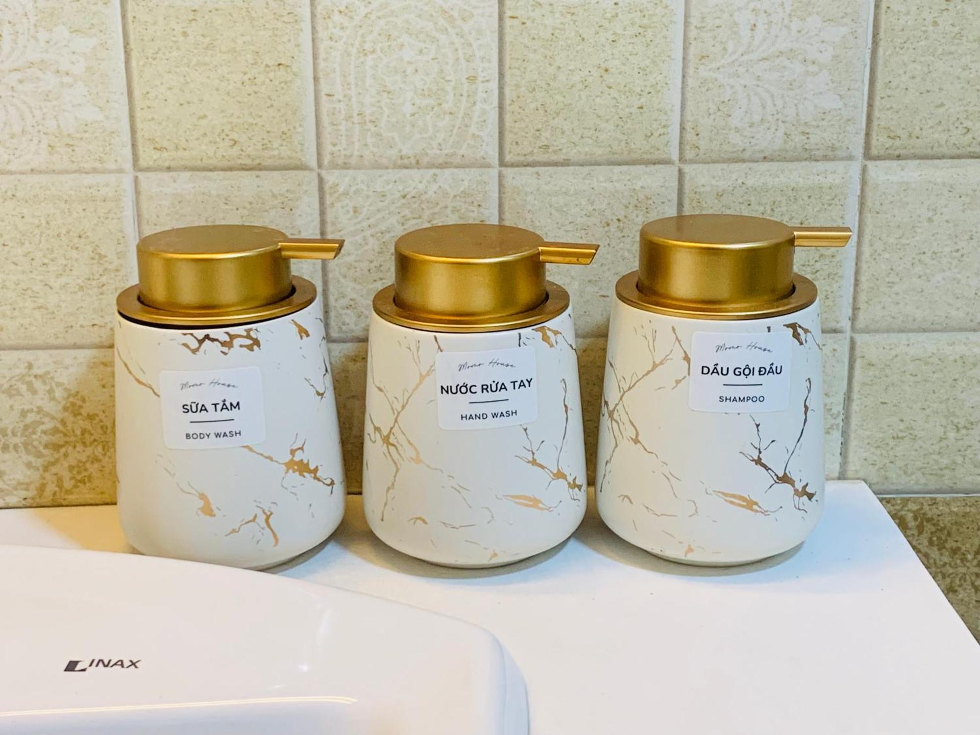 Dinh Gia Home Villa & Resort ニンビン エクステリア 写真