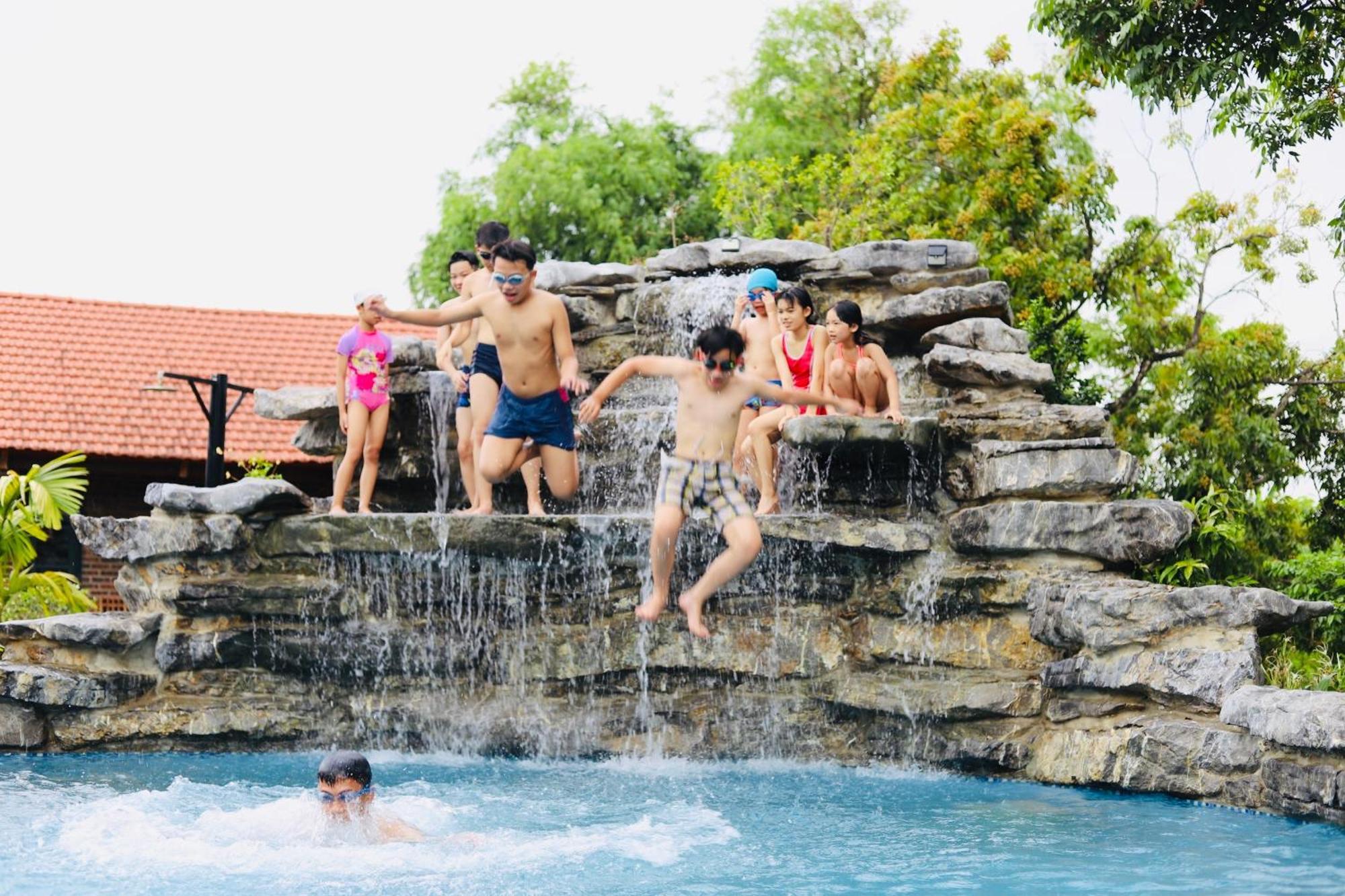Dinh Gia Home Villa & Resort ニンビン エクステリア 写真