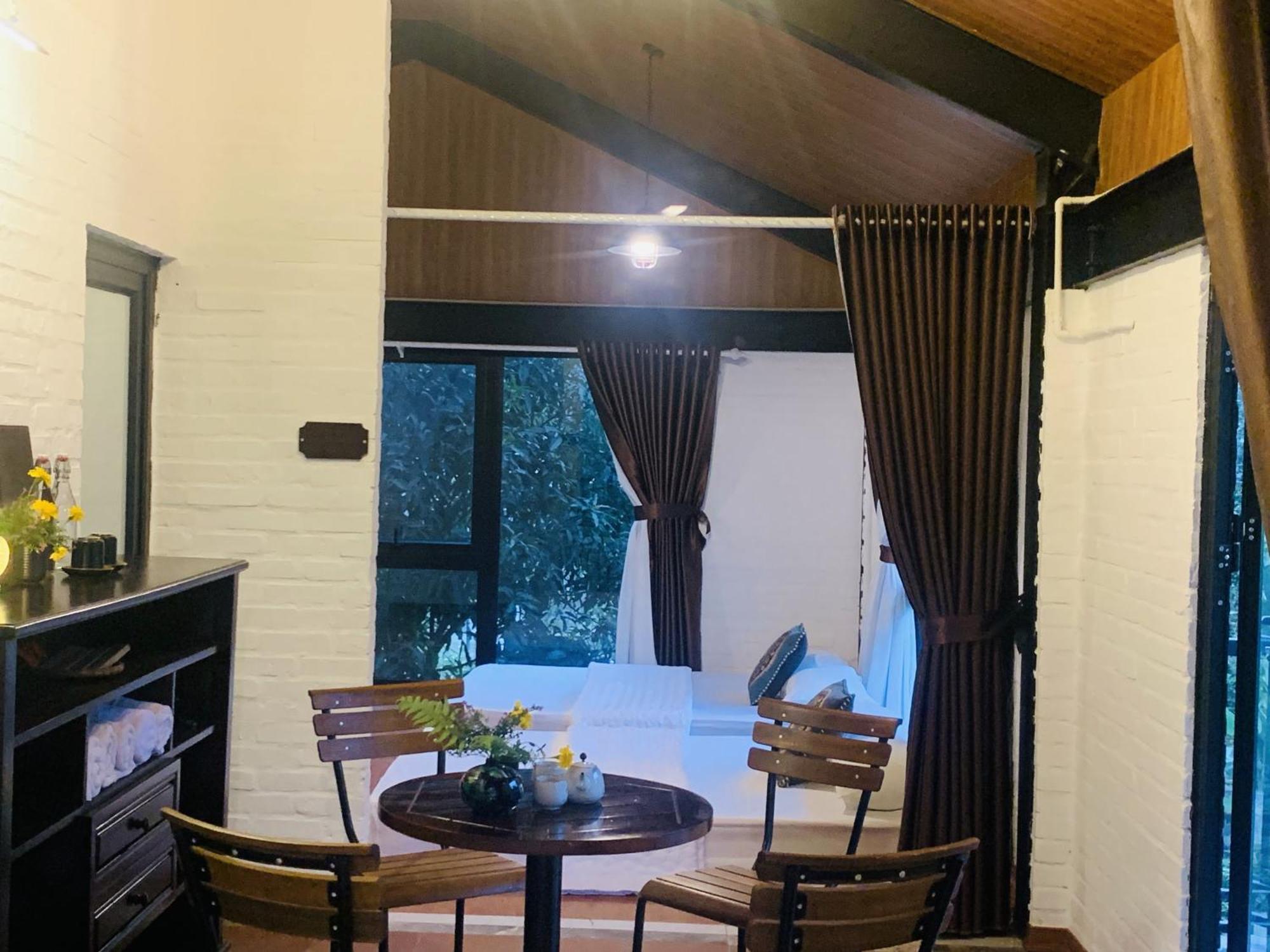 Dinh Gia Home Villa & Resort ニンビン エクステリア 写真