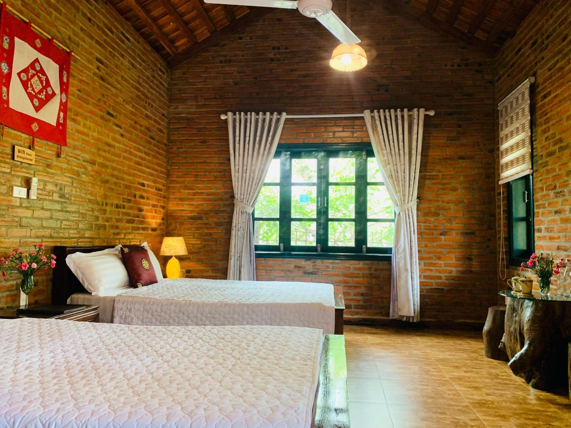 Dinh Gia Home Villa & Resort ニンビン 部屋 写真